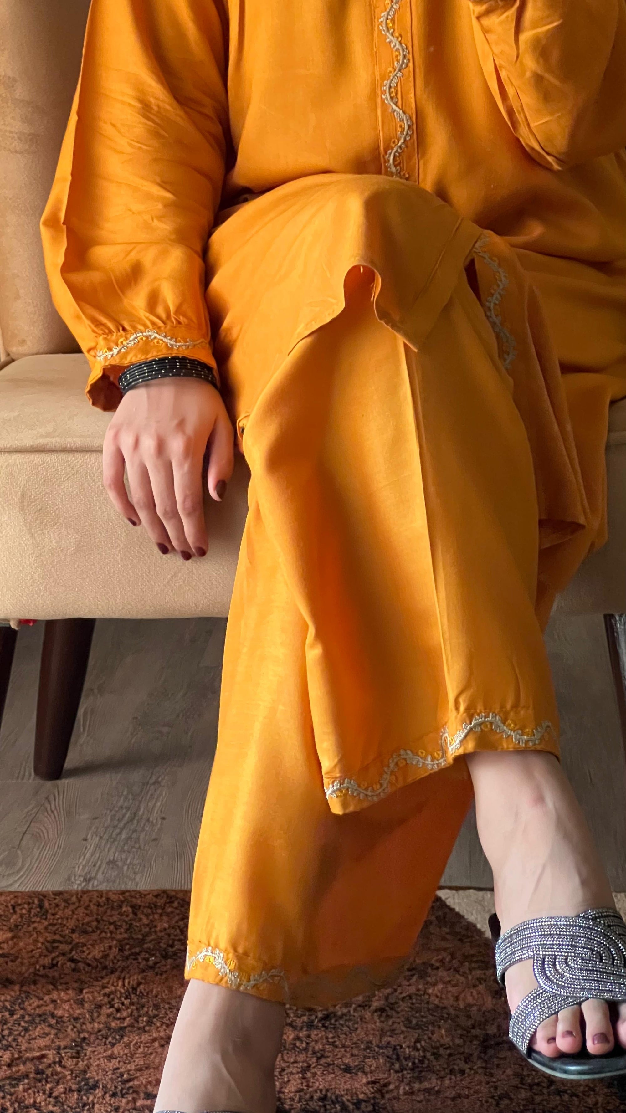 DASTAN EMBROIDERED 2-PCS